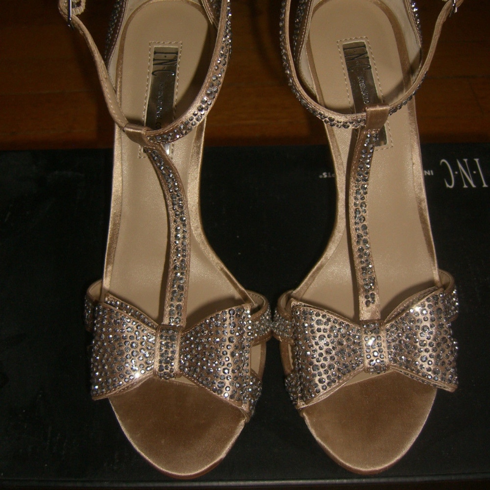 NEW I.N.C.  REESIE BISQUE EVENING SHOES 7M